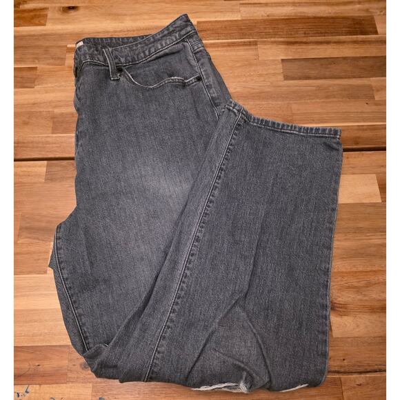 Universal Thread Vintage Straight Gray Distressed Jeans Womens 18 High Rise FLAW - Picture 4 of 7